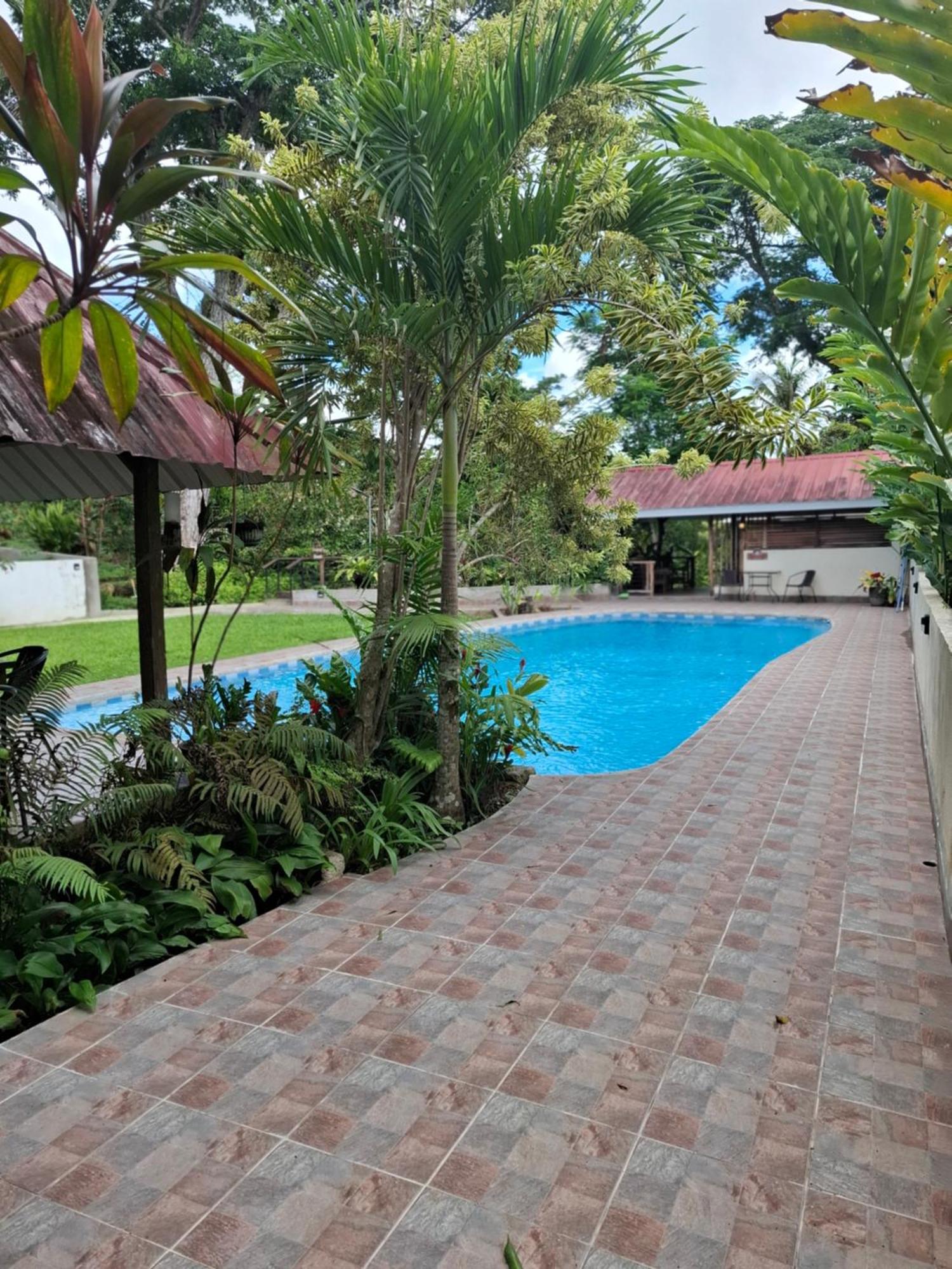 Forest Garden Lodge Bilar